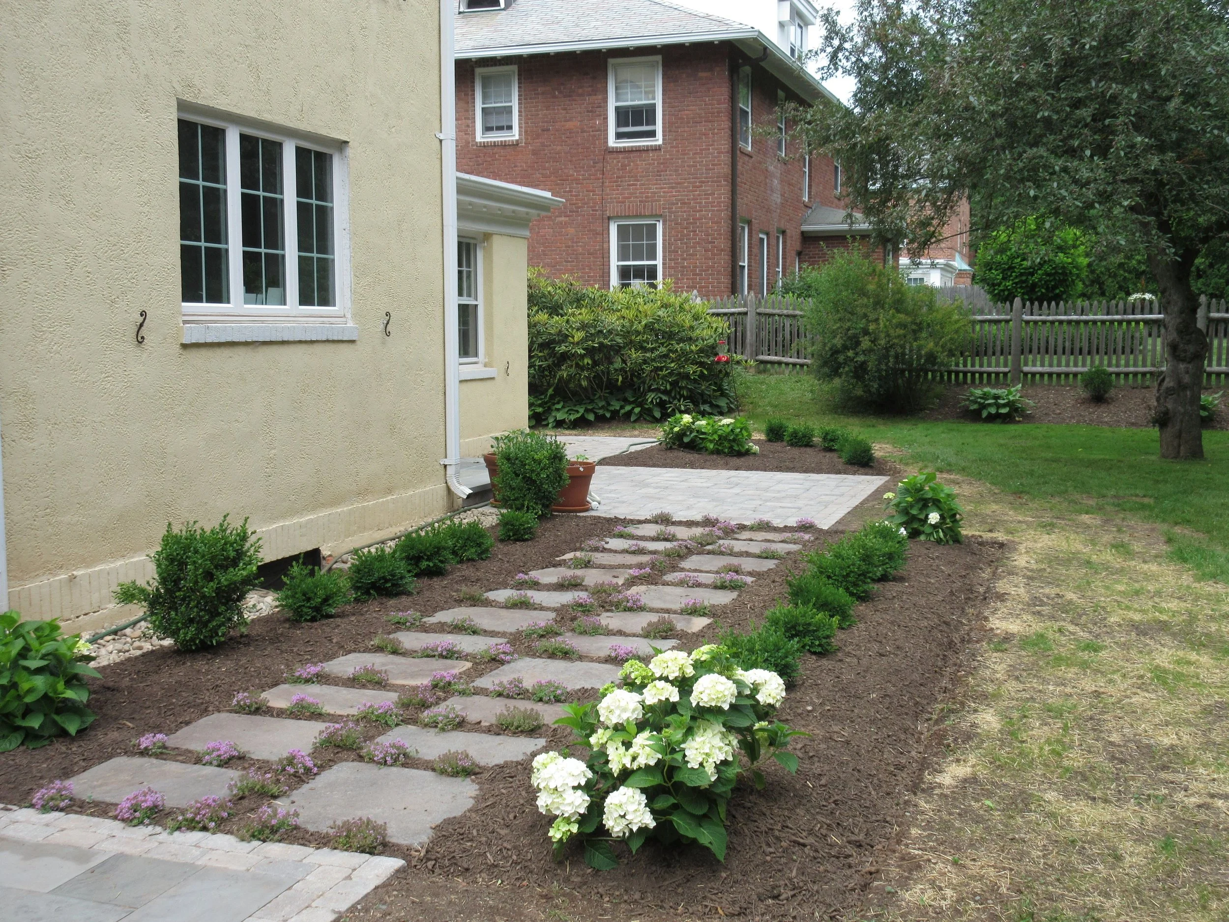 Expert Planting Recommendations for West Hartford, CT Lawns