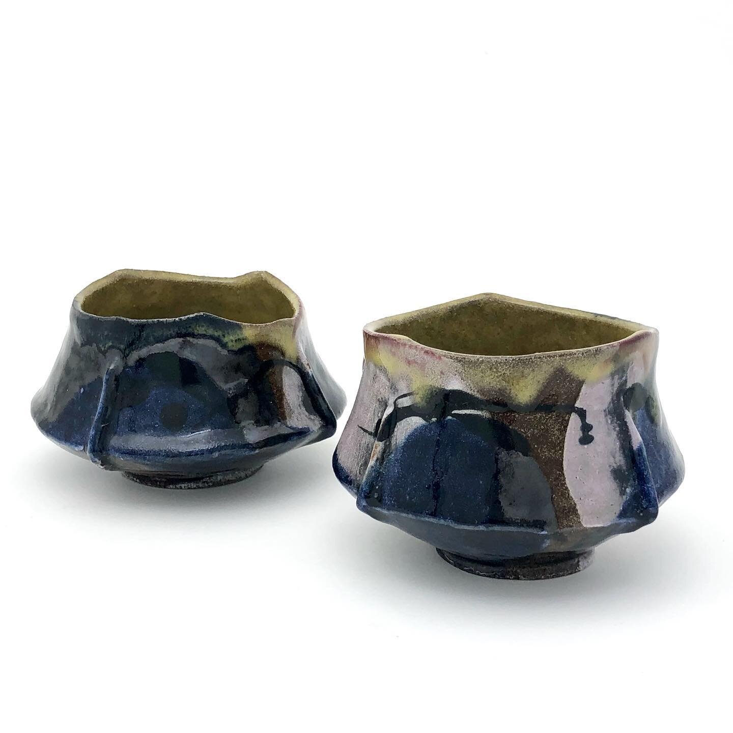 This pair of cups and a few other things are available in my Etsy store if you&rsquo;re interested! Have a great weekend ☀️

#handmade #pottery #gifts #stoneware #wine #whisky #tea #color #austinartist #etsy
