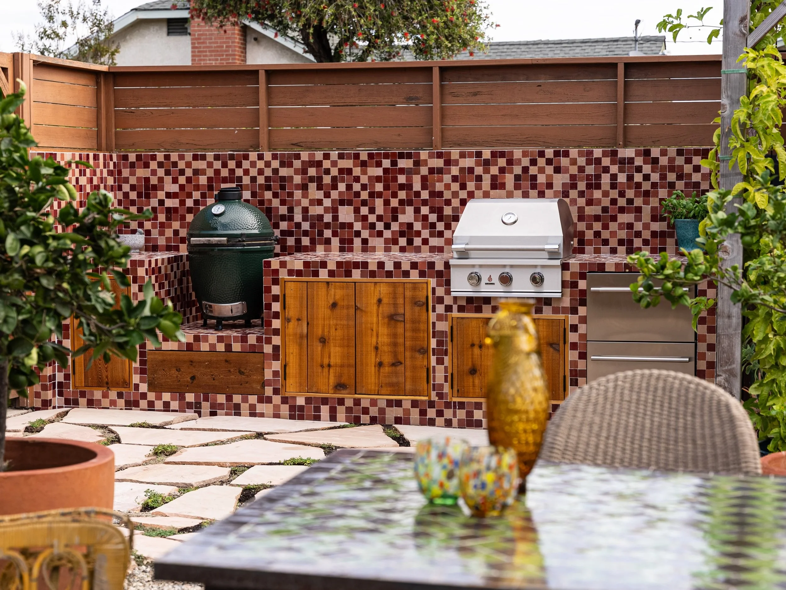It was always a dream to eventually have an outdoor kitchen! After 10 years of slowly designing and curating our Barnhaus, the opportunity presented itself! I knew it one thing, it couldn&rsquo;t be basic. Queue the wow moment with @zia_tile ROUGE + 
