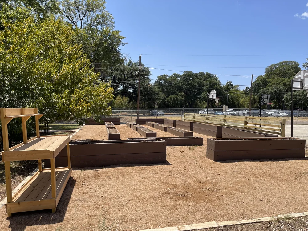 Brook Avenue Outdoor Learning Space2.jpeg