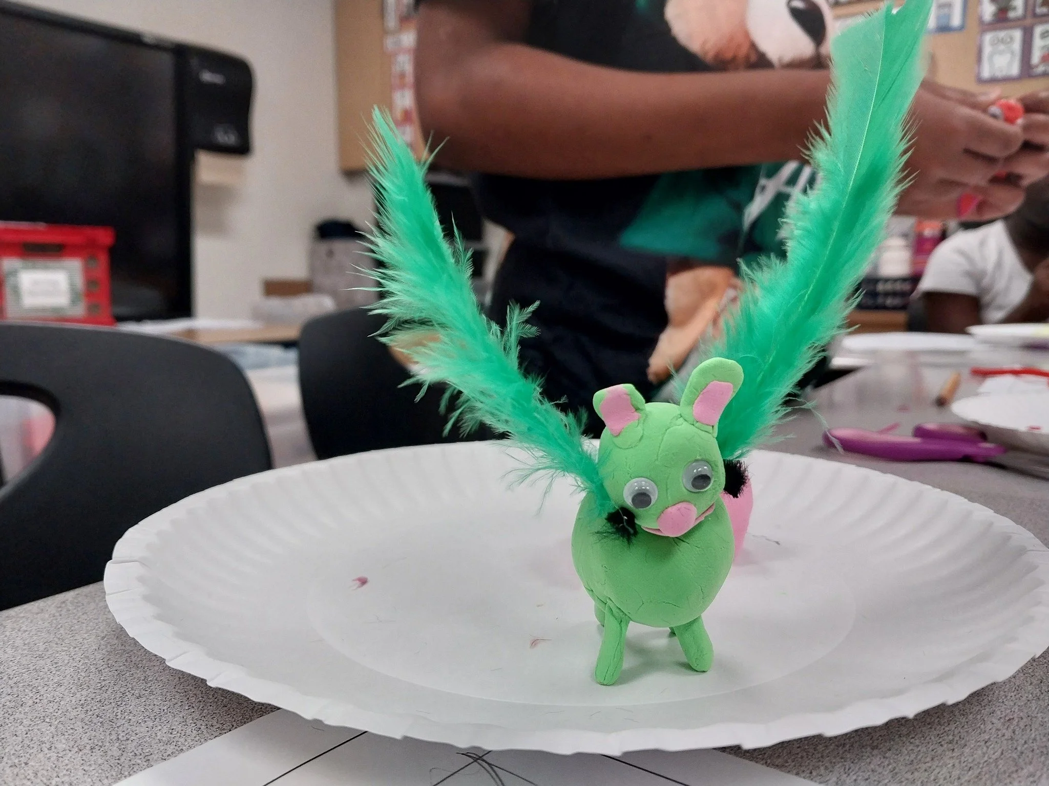 🐾⭐️ The STEAM Team stopped by Brook Avenue Elementary for Build Your Own Animal Day!
Students explored habitats like the desert, rainforest, and ocean 🌵🌴🌊—then let their imaginations run wild to create brand-new creatures that could surviv