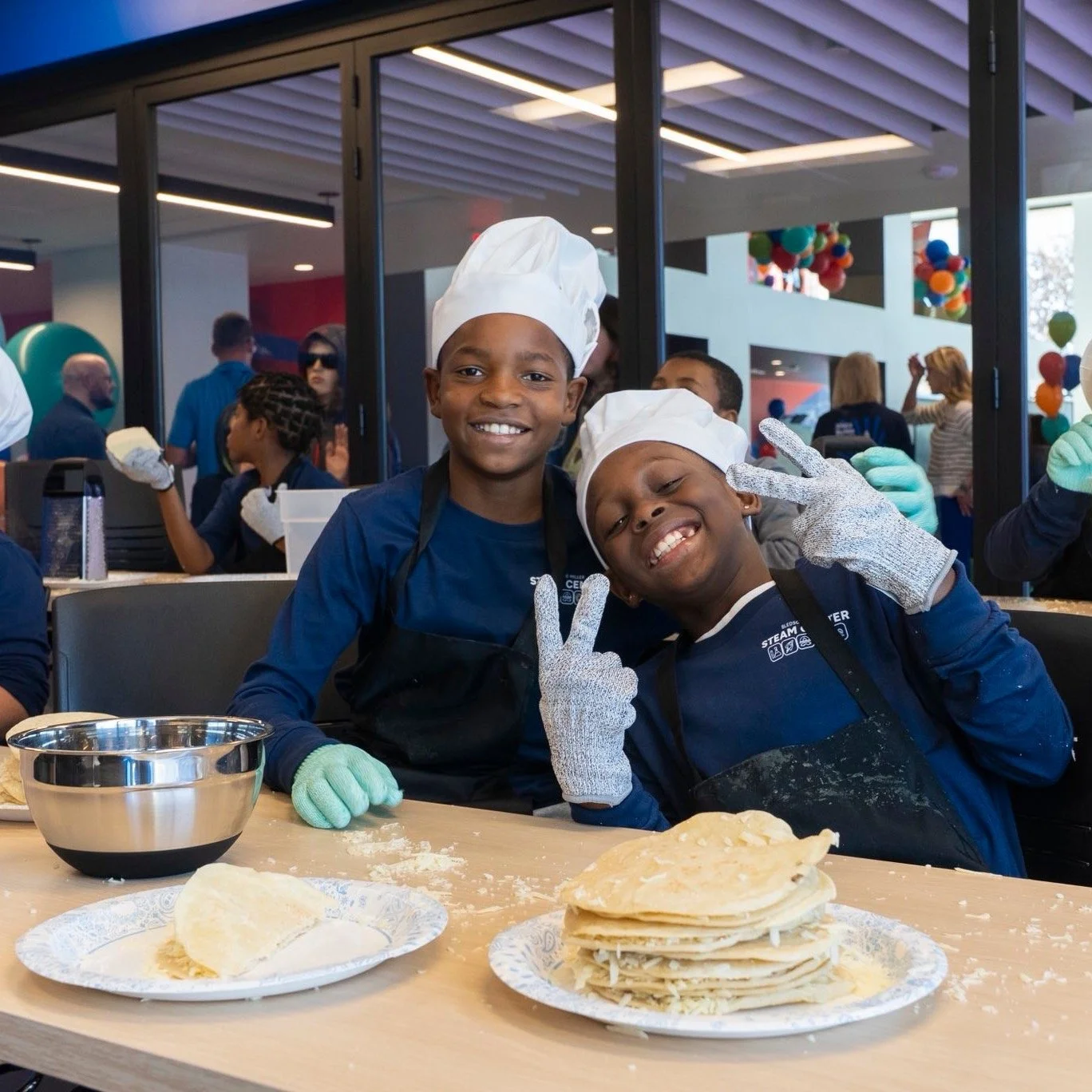 Programs officially launched this month at the @wacosteamcenter! Something for all ages. Check out the full calendar online at our link bio. Pro tip: You can sort the calendar by Age and Category!
#wacosteamcenter #thingstodoinwaco #wacokids #wacopar