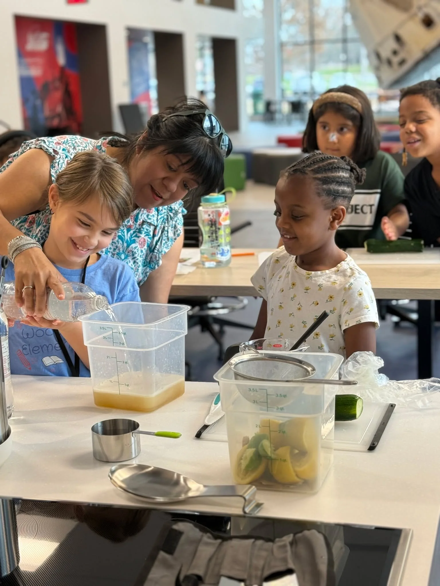From the garden beds to the kitchen lab, hands-on learning is happening all across the @wacosteamcenter.

Instructor April Strickland is leading two engaging programs that bring science, nutrition, and creativity to life for young learners.

In Learn