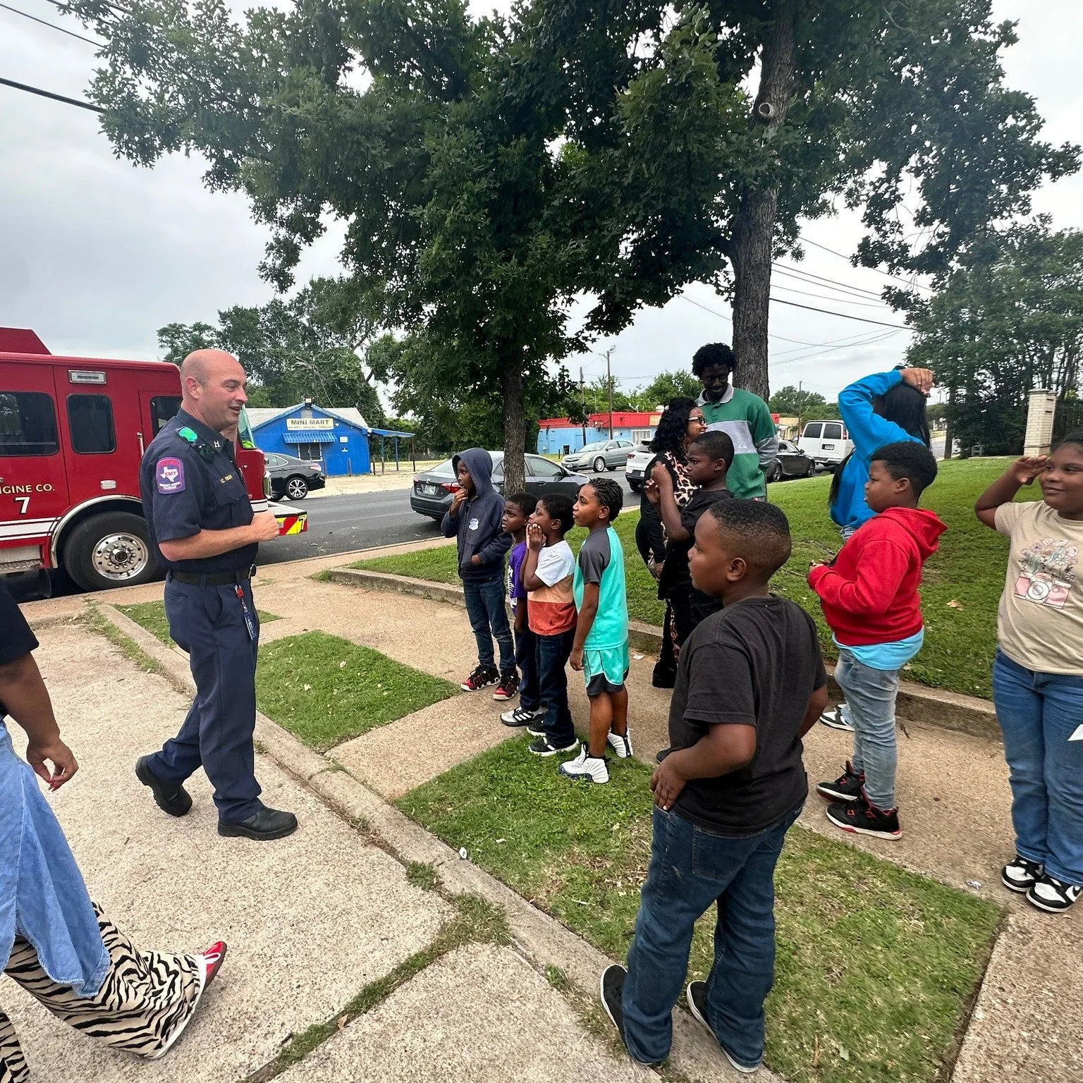 🎉🏡 Wrapping up an exciting semester of afterschool at Estella Maxey and Kate Ross!

To celebrate the end of the semester, students enjoyed games, activities, and a special visit from the Waco Fire Department . 🚒💛

This marked our first year of af