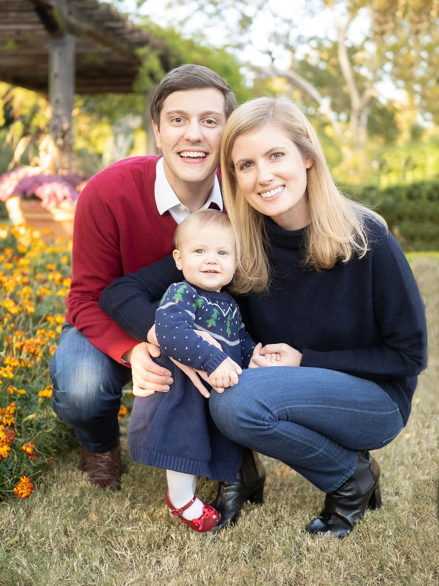 Portrait of a family taken at The Dallas Arboretum