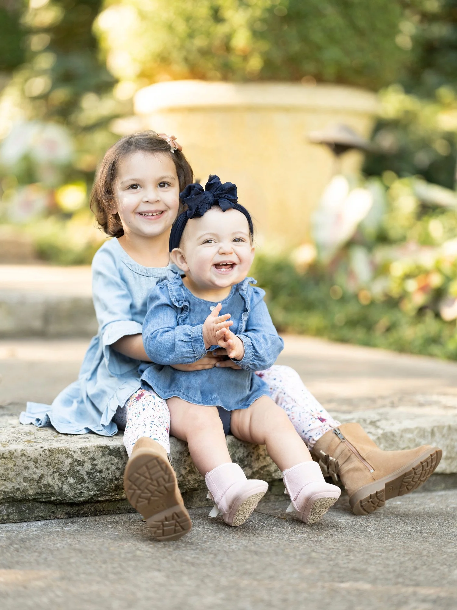 Portrait of a sisters at The Dallas Arboretum 2
