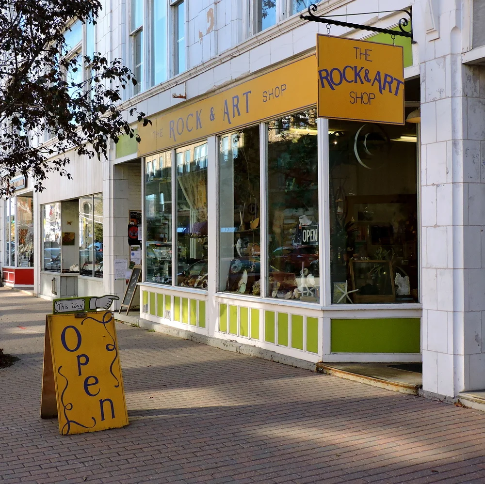 Rock and Art Shop