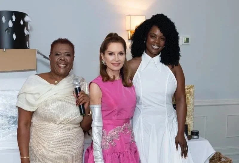 Novi at The Hamptons!