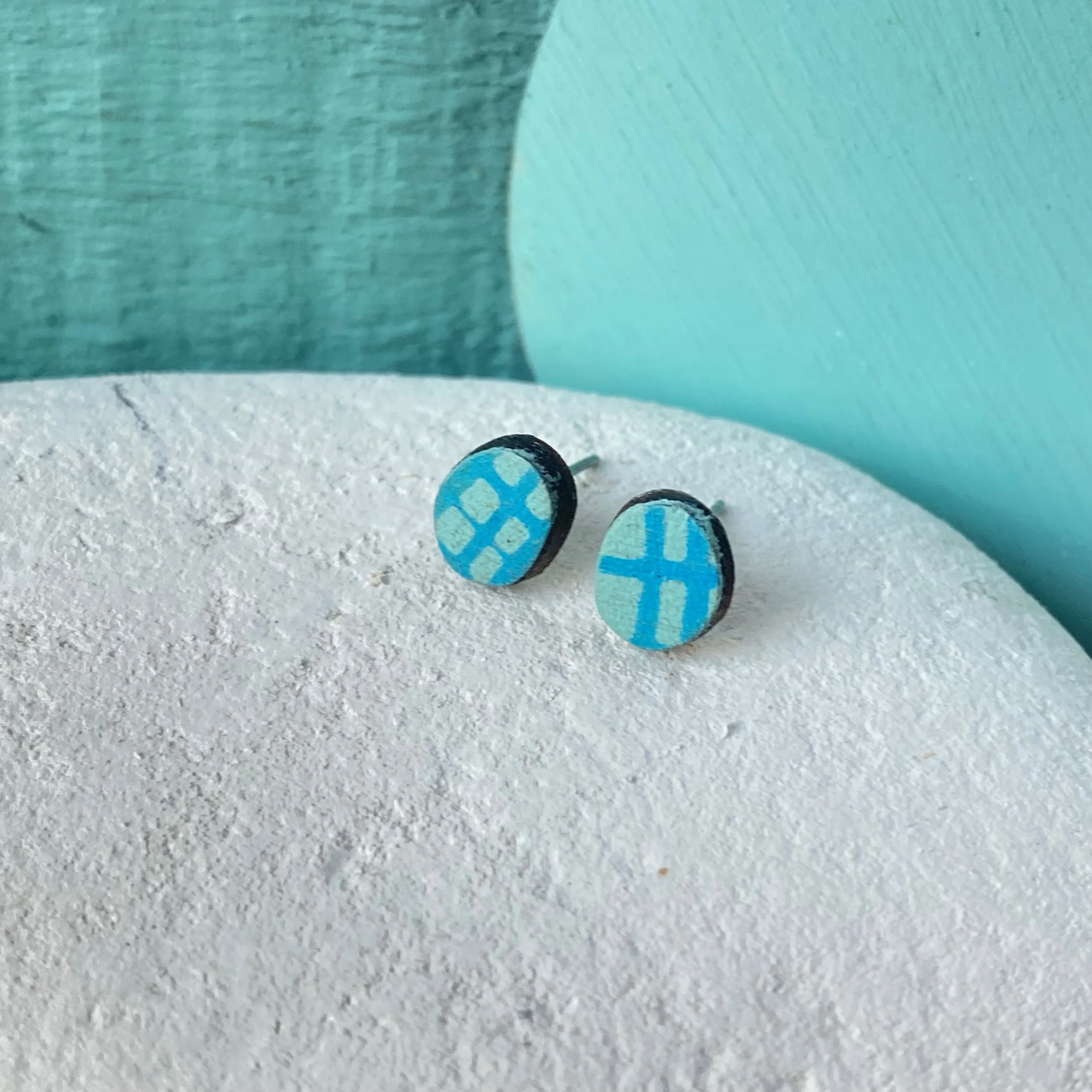 Small Oval Printed Studs -blue