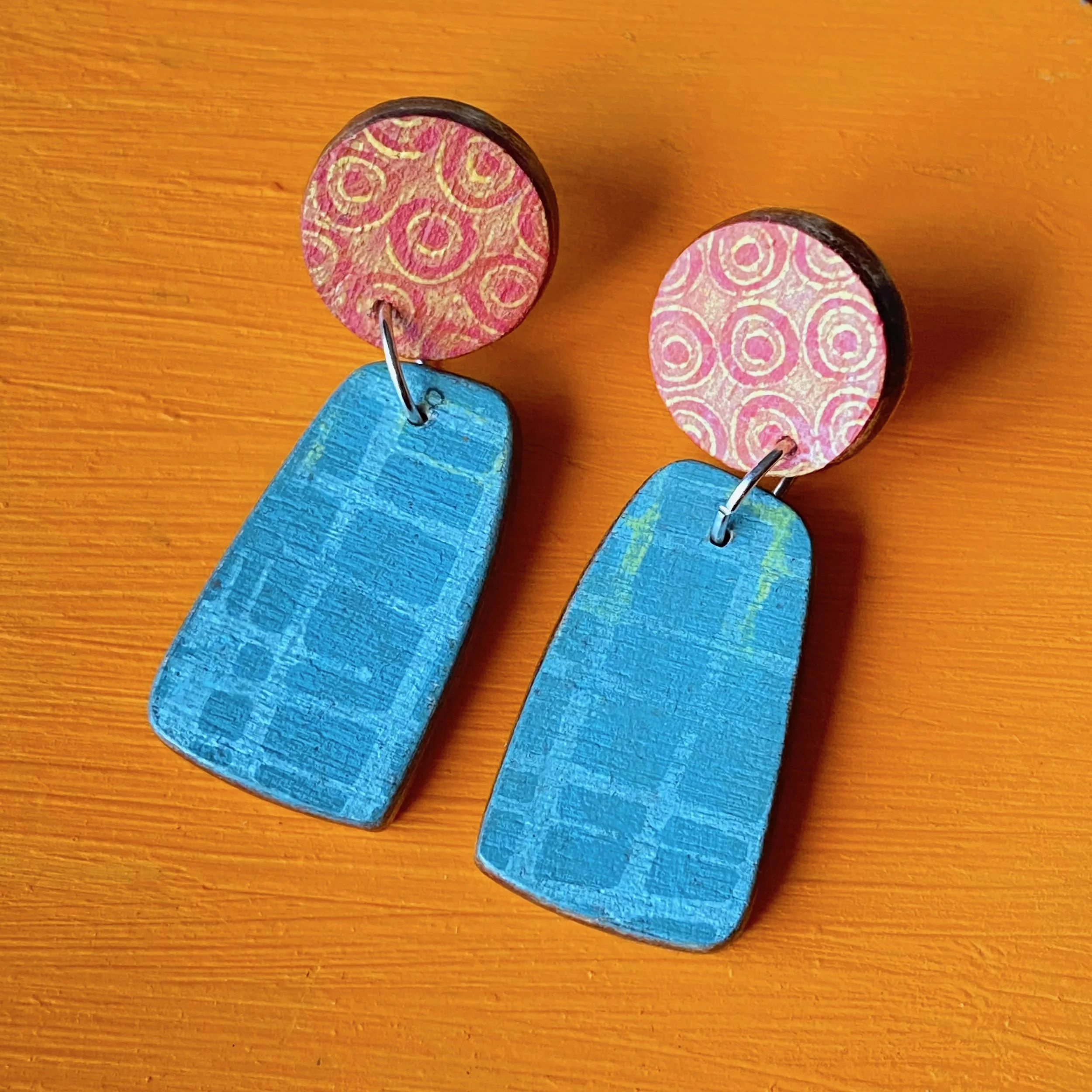 Wooden Dangle Earrings in red/yellow/blue