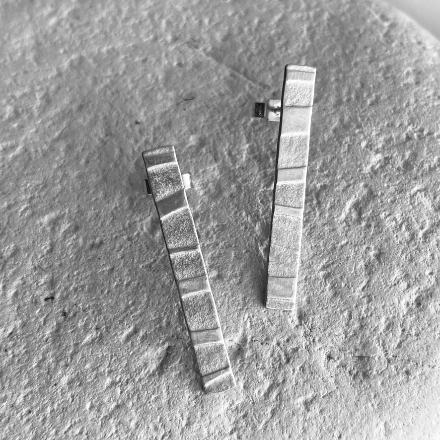 Imprinted long rectangular stud earrings