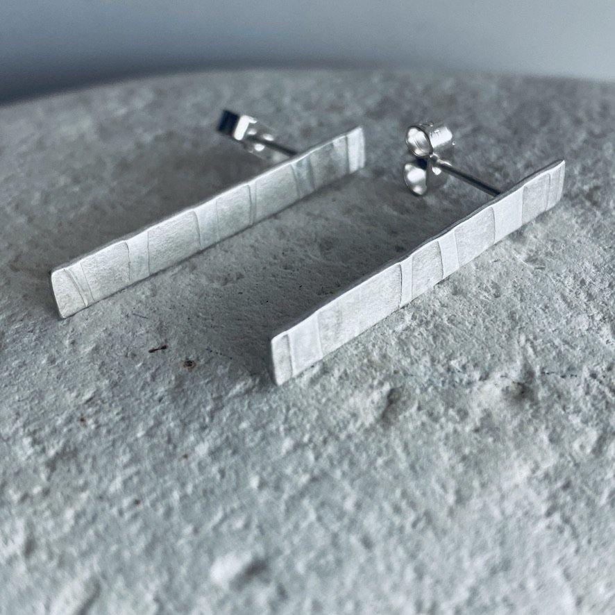 Imprinted long rectangular stud earrings