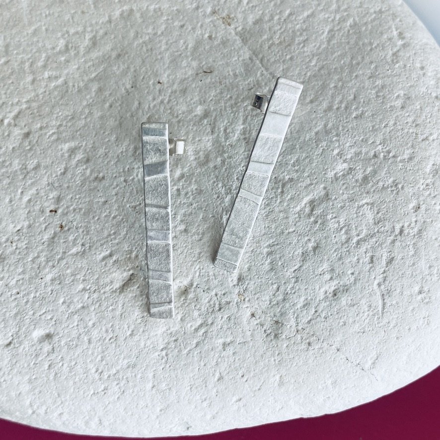 Imprinted long rectangular stud earrings