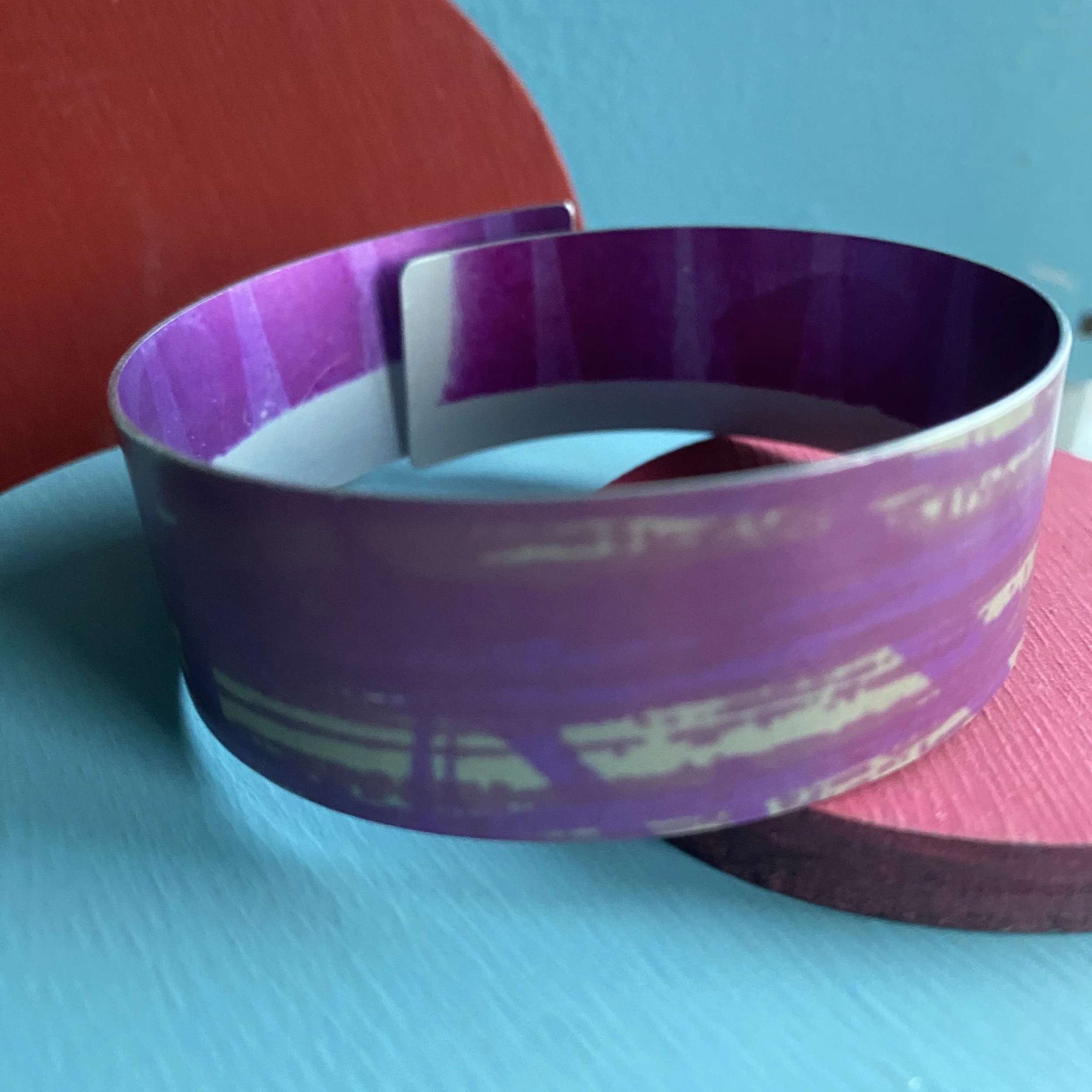 Narrow Overlapping Cuff Bangle -Pink Forest