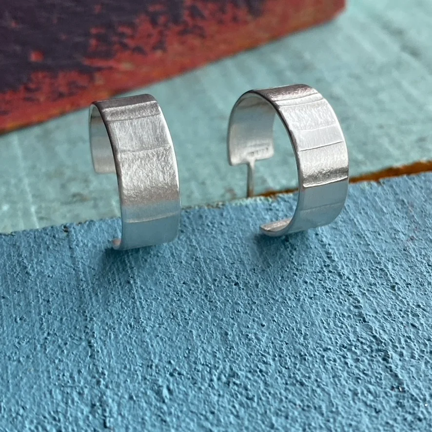 Imprinted wide hoop stud earrings