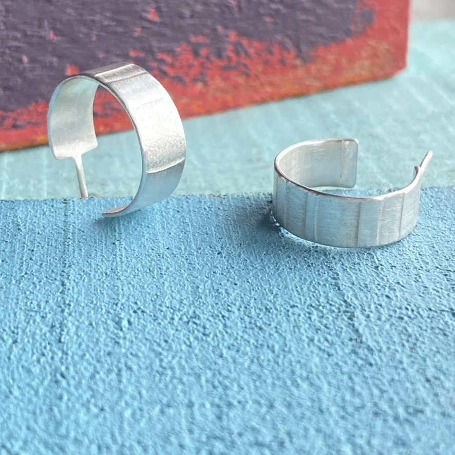 Imprinted wide hoop stud earrings