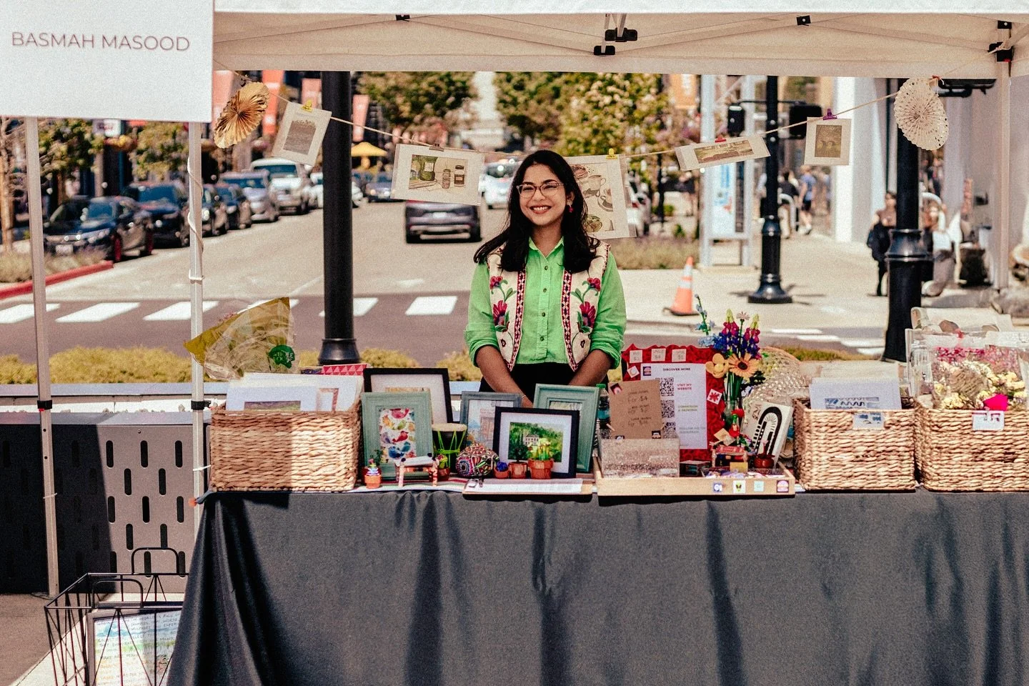 &hearts;️🍓My first exhibition 🍓&hearts;️

It took me an entire week to soak in the fact that this already happened and I sold nearly half of my paintings!!! (Still can&rsquo;t believe it) 💃🏽

Basmah from 10 years ago would so proud of me for beli