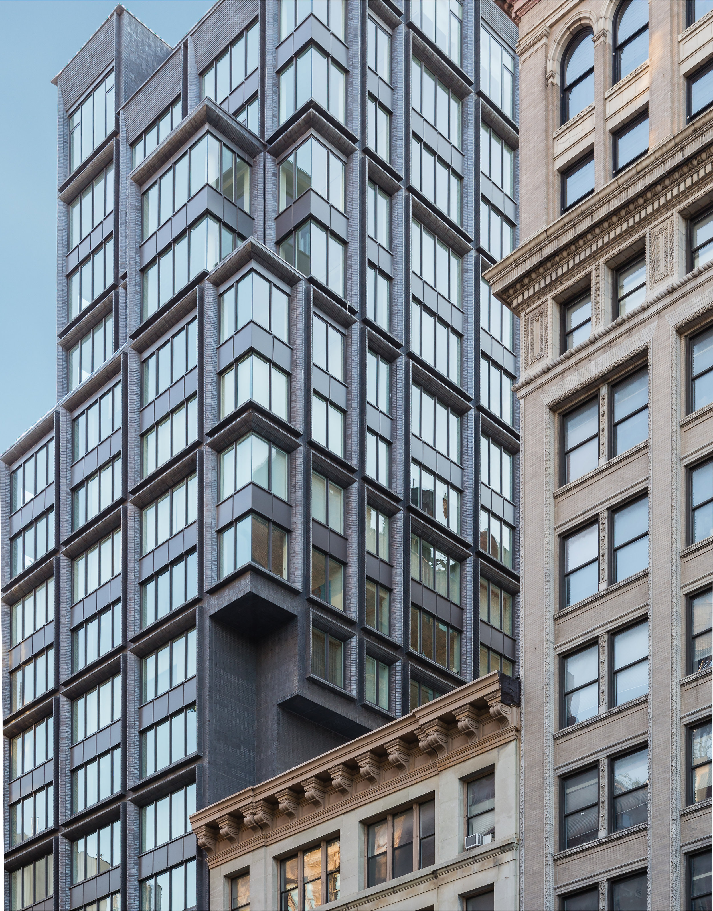 Brick makes for "shapely" Broadway building in Tribeca