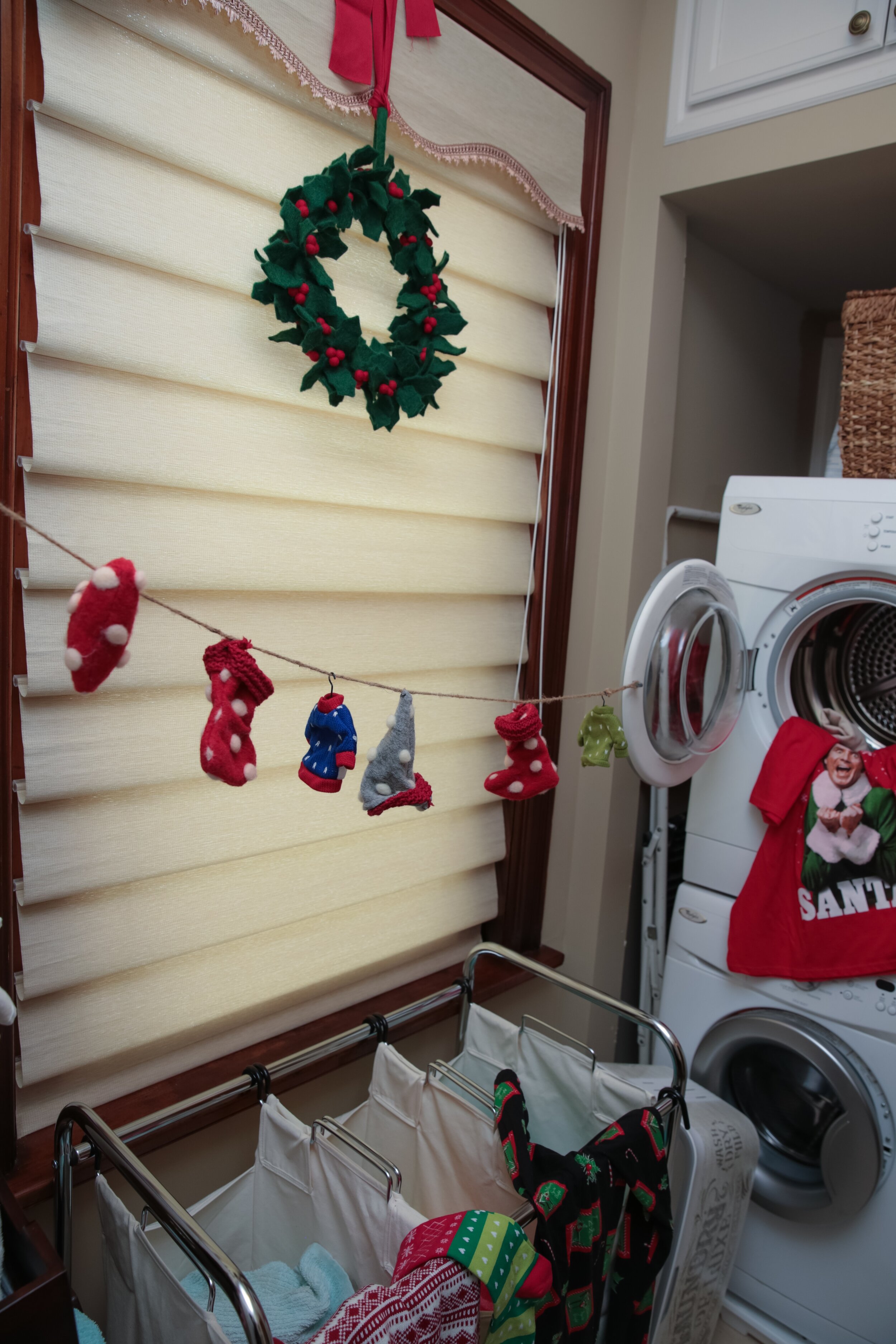 holiday decorations laundry room elves