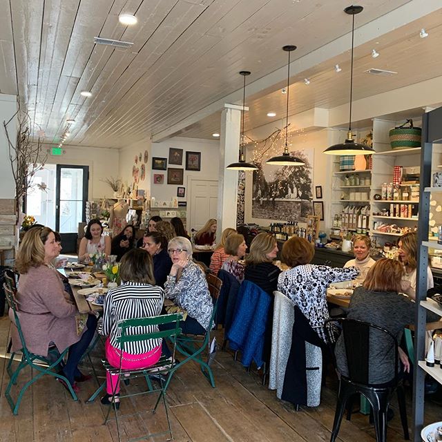 What a beautiful afternoon for a #bridalshower !
.
.
.
#privateparty #vischerferrygeneralstore #vischerferry #generalstore #communitygatheringplace #cliftonpark