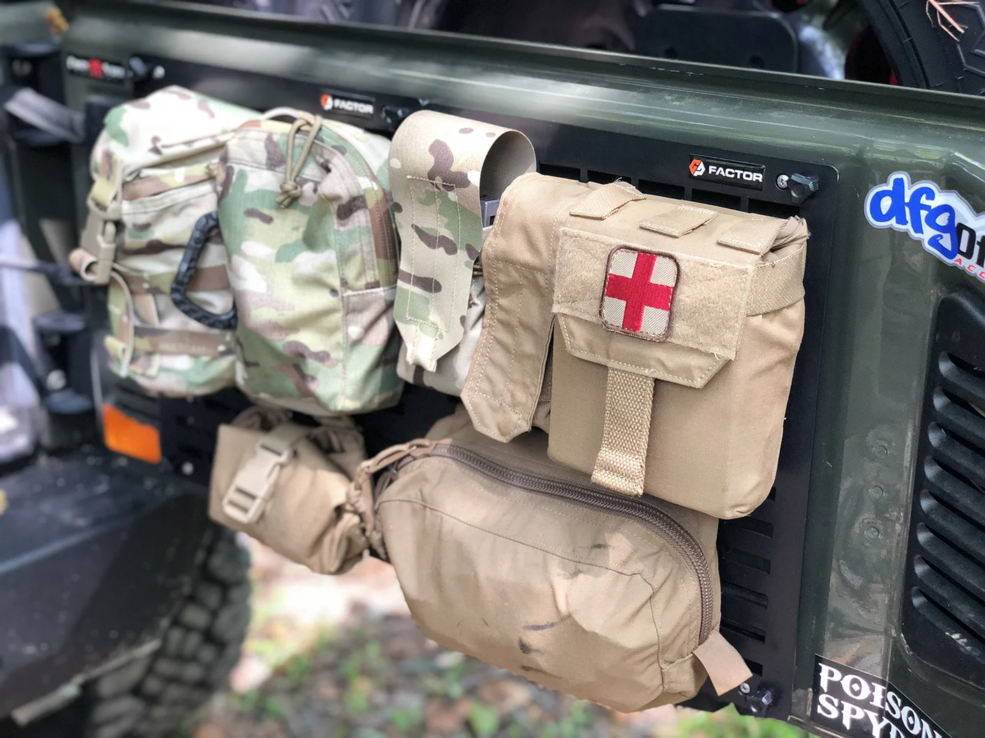MPB - Tailgate Molle Panel Full - 6.jpg