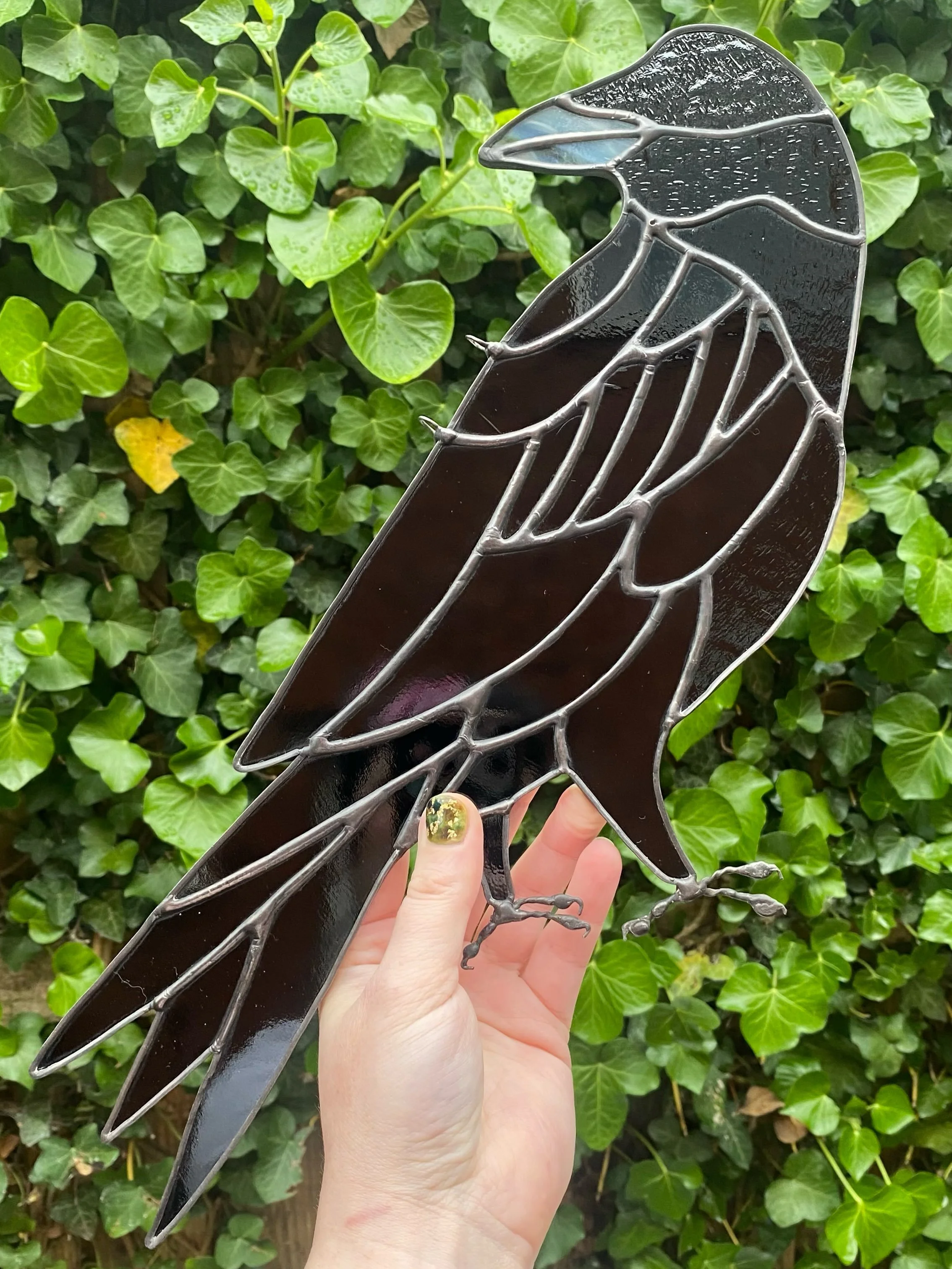 My stained glass has come on a bit since last time I posted about it on here.. 🐦&zwj;⬛🎃💕 #stainedglassartist #stainedglassraven #stainedglasspumpkin #halloween