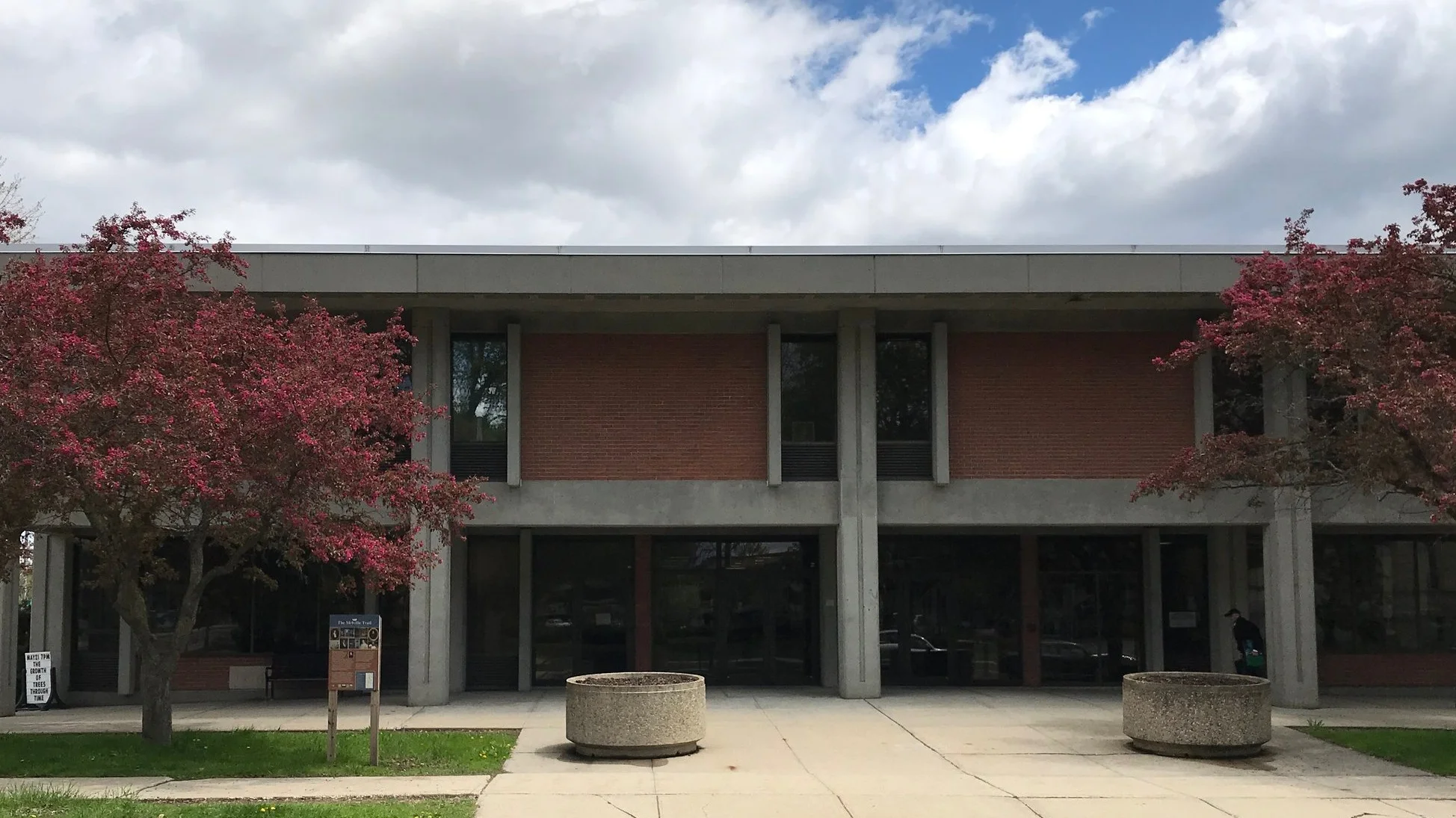 Hours & Location | Berkshire Athenaeum