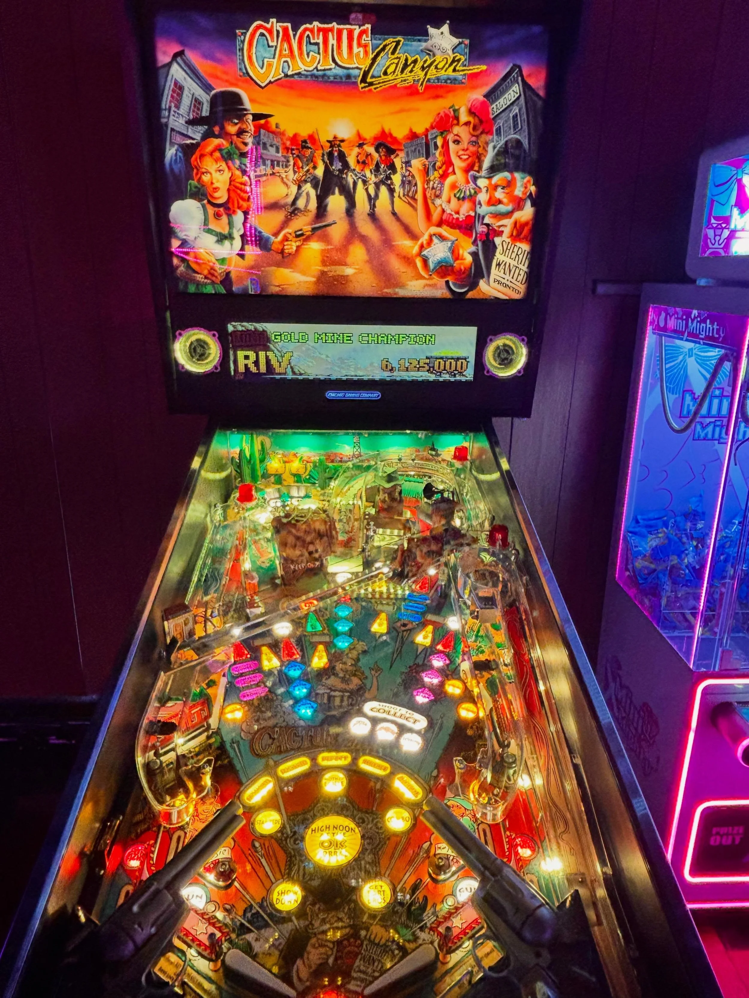 Another machine addition to @thecoinslottc that will be in the rotation for league kickoff Monday!