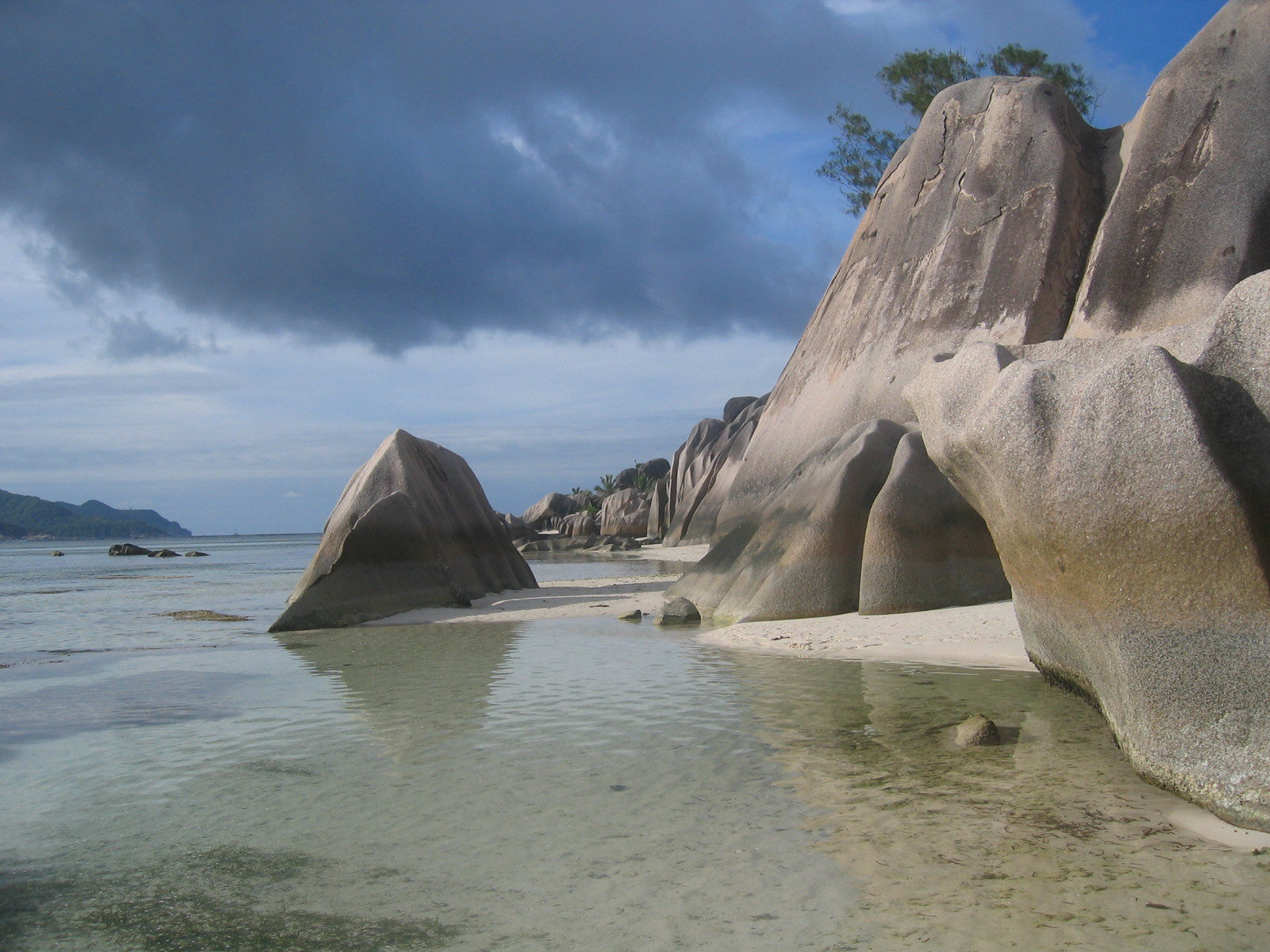IN THE SEYCHELLES, BLUE BONDS TURN NATIONAL DEBT INTO MARINE PROTECTION 