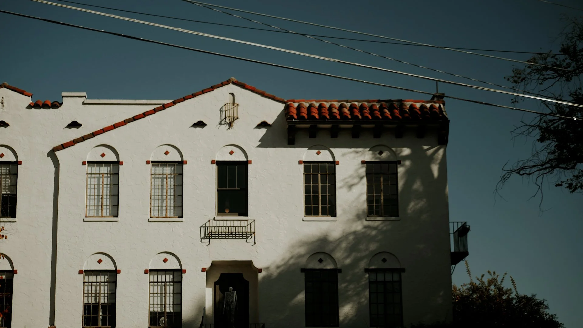 Sequence 05.00_06_29_23.Still002.jpg