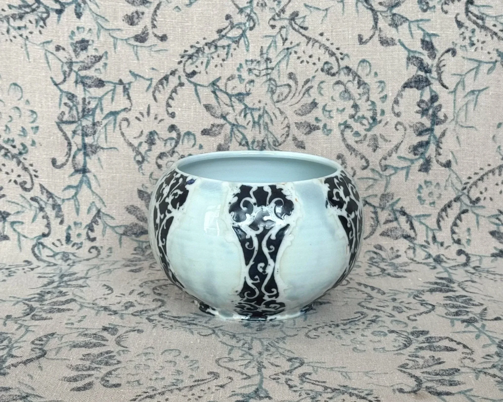 Painted%2BPorcelain%2BBowl%2B1%2B%2B%2BIMG_2514.jpg