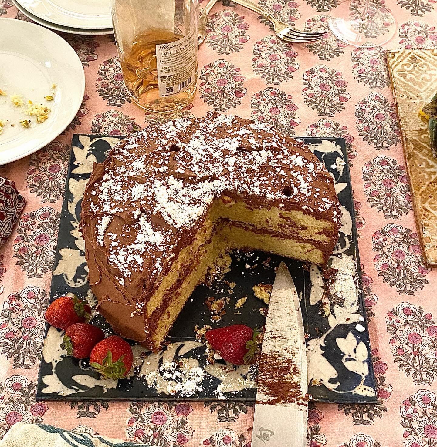 I&rsquo;ve made this birthday cake definitely over 80 times, more like 100+. Cake recipe originally from @goodenoughtoeat cookbook and frosting from somewhere I don&rsquo;t even remember. It&rsquo;s really good and last night it was for @omoffat 🎈🎂