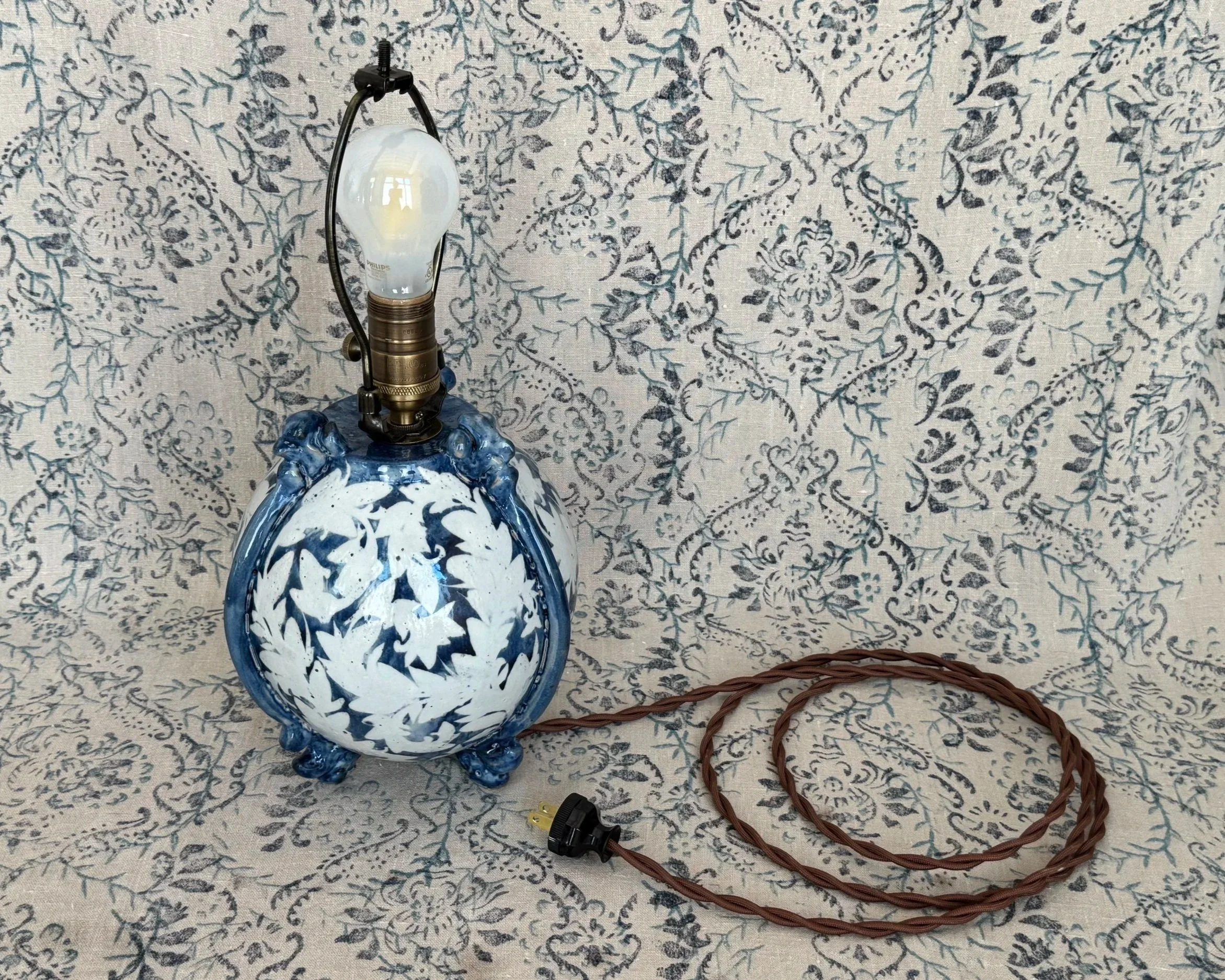 Blue+Velvet+lamp+1+++IMG_2633.jpg