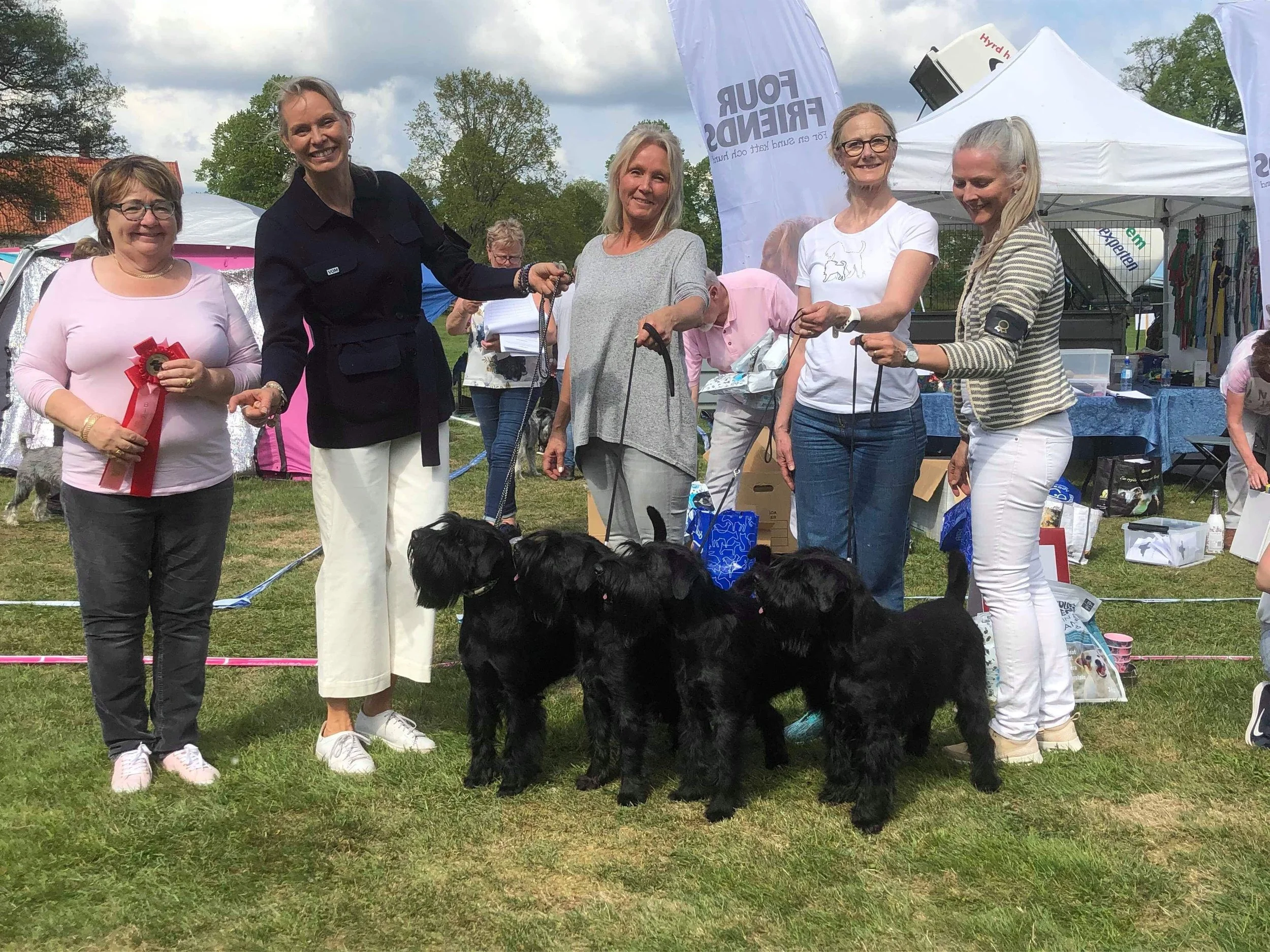 BEST IN SHOW BREEDERS GROUP