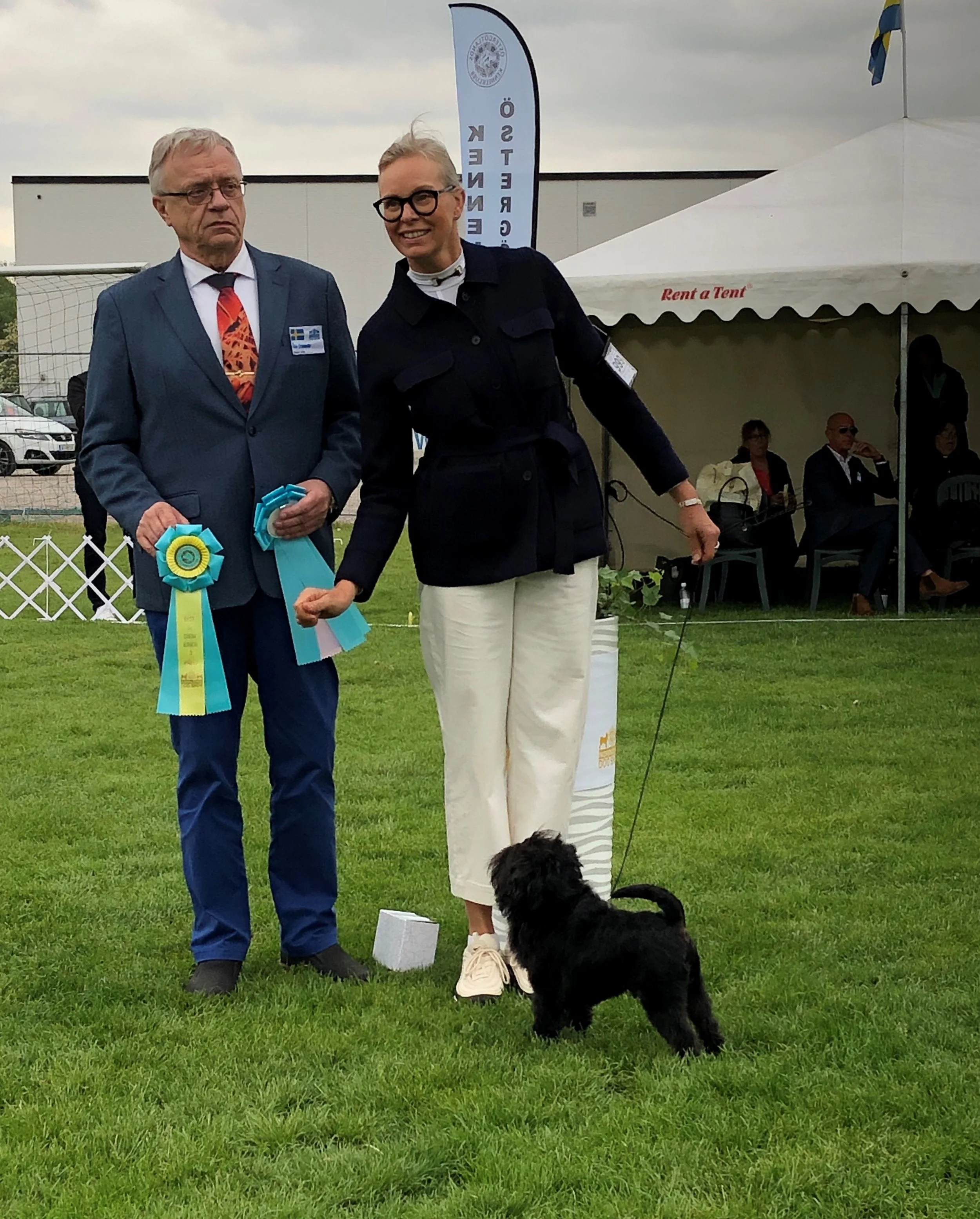 “Bosse” winning BIS3 junior with judge Åke Cronander