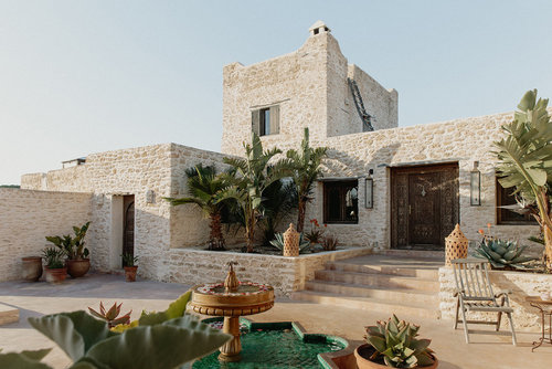 Consciously+Connected+Travel+-+Villa+Anouk+-+Mama+Medicine+-+Deborah+Hanekamp+-+Self-love,+-+Self-healing+-+Self-Compassion+-+Sara+Che+-+Gabriela+Gutierrez+-Women-Only+Retreats+-+Wellness+Retreat+-+Essaouira,+Morocco-4.jpg