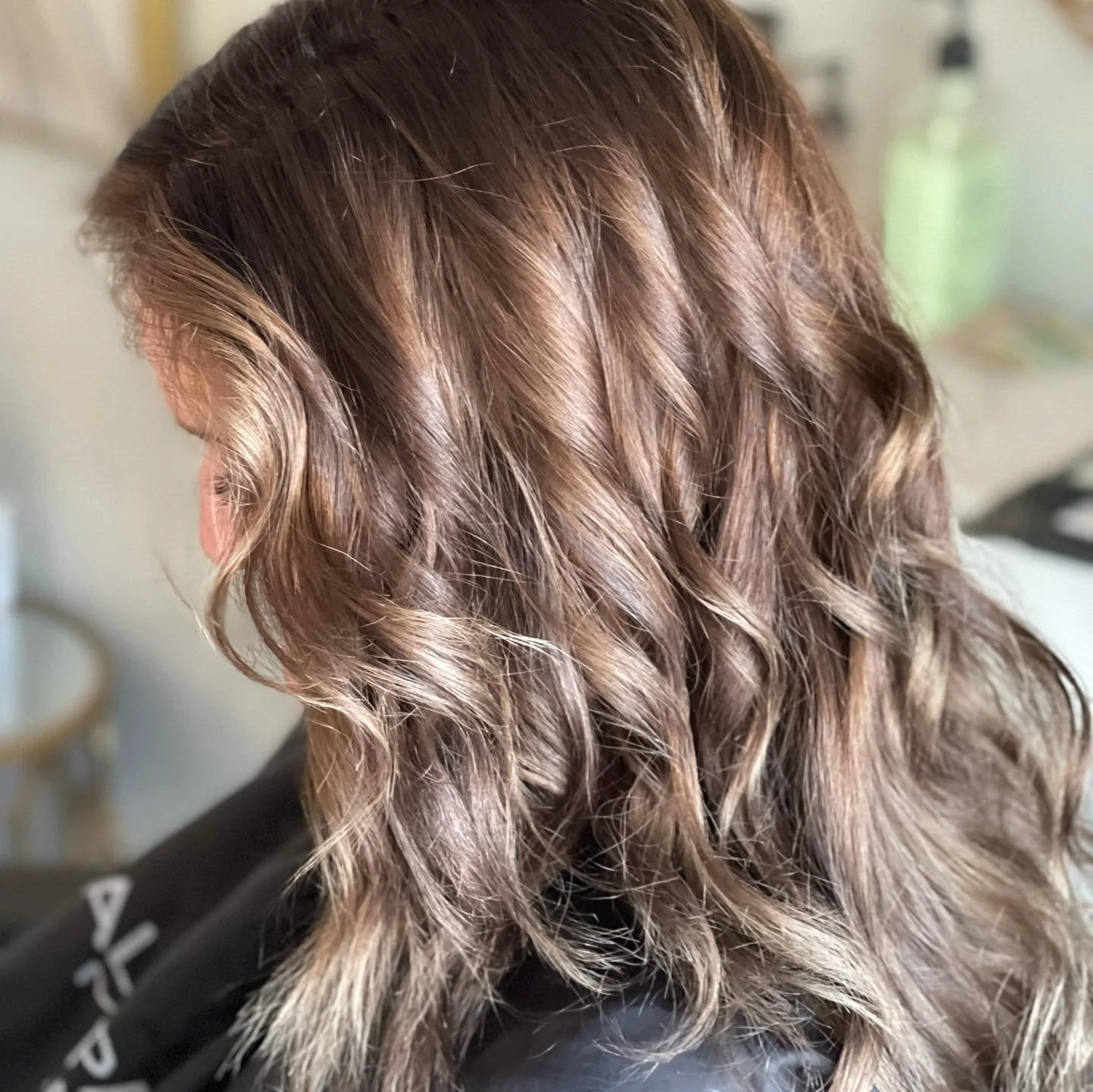 Who&rsquo;s ready for fall😍chocolate blonde balayage #fallhair #bronde #fallcolor #littletonstylist #hairstyslist