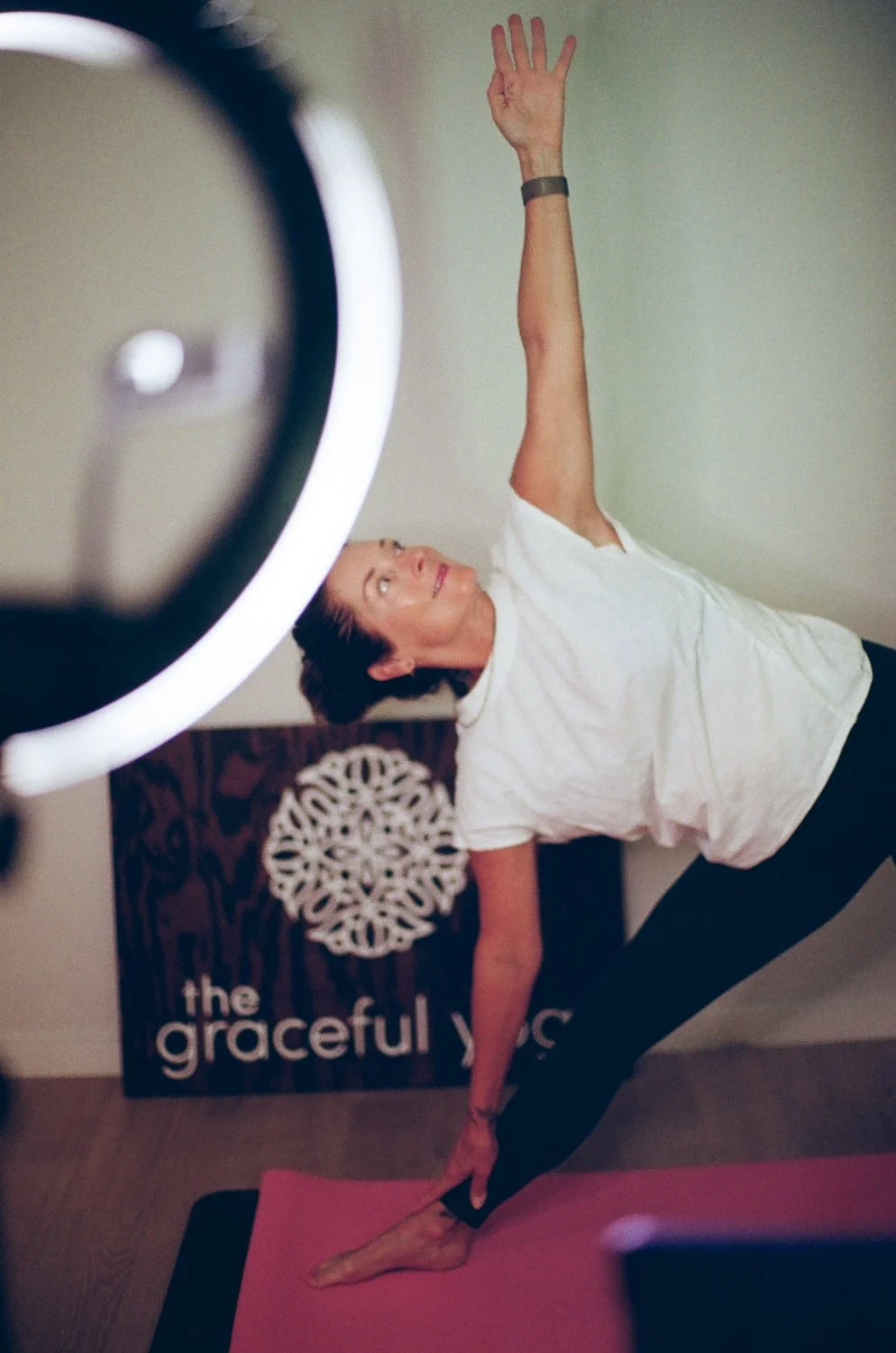 40-Minute Pilates Mat Class: Elevate Your Routine with Small Ball Exercise 