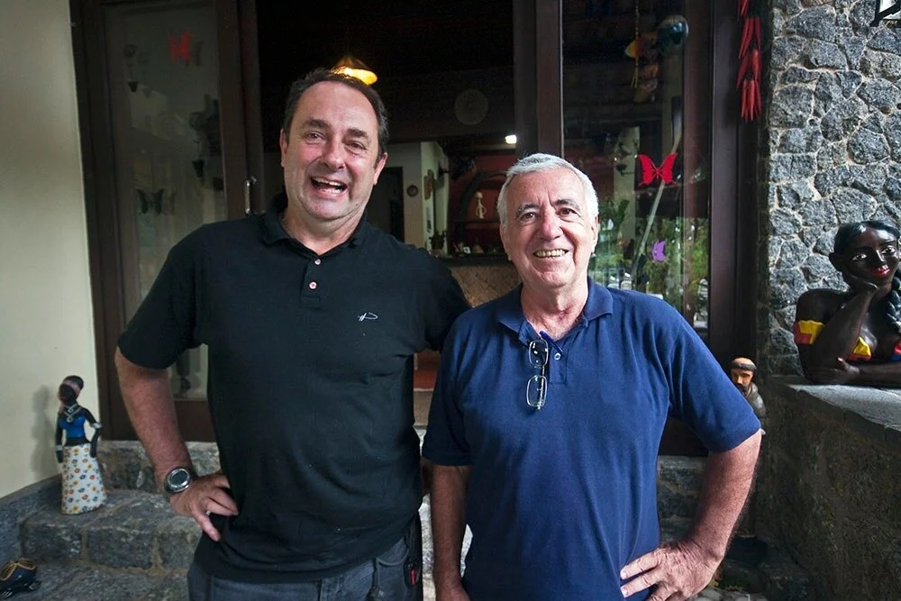 Um dos encontros com o Amyr Klink, esta vez para um trabalho bem humorado realizado para um site náutico que eu mantinha. Quem fotografou foi a Marina, esposa do Amyr