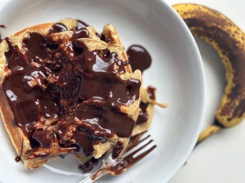 Delicious High Protein Banana and Oats Waffles