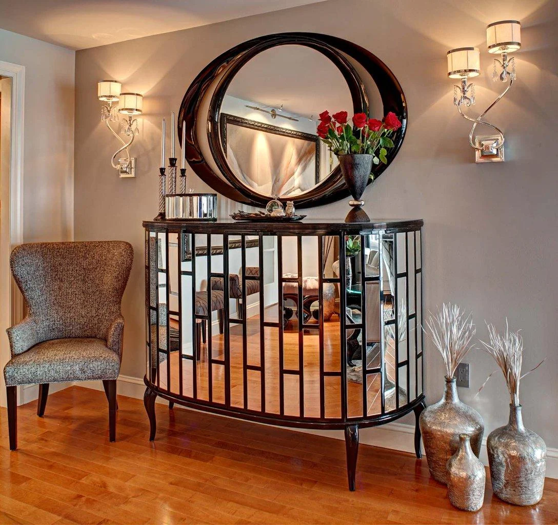 MS Levy usm lvl2sm entertain 2.jpg