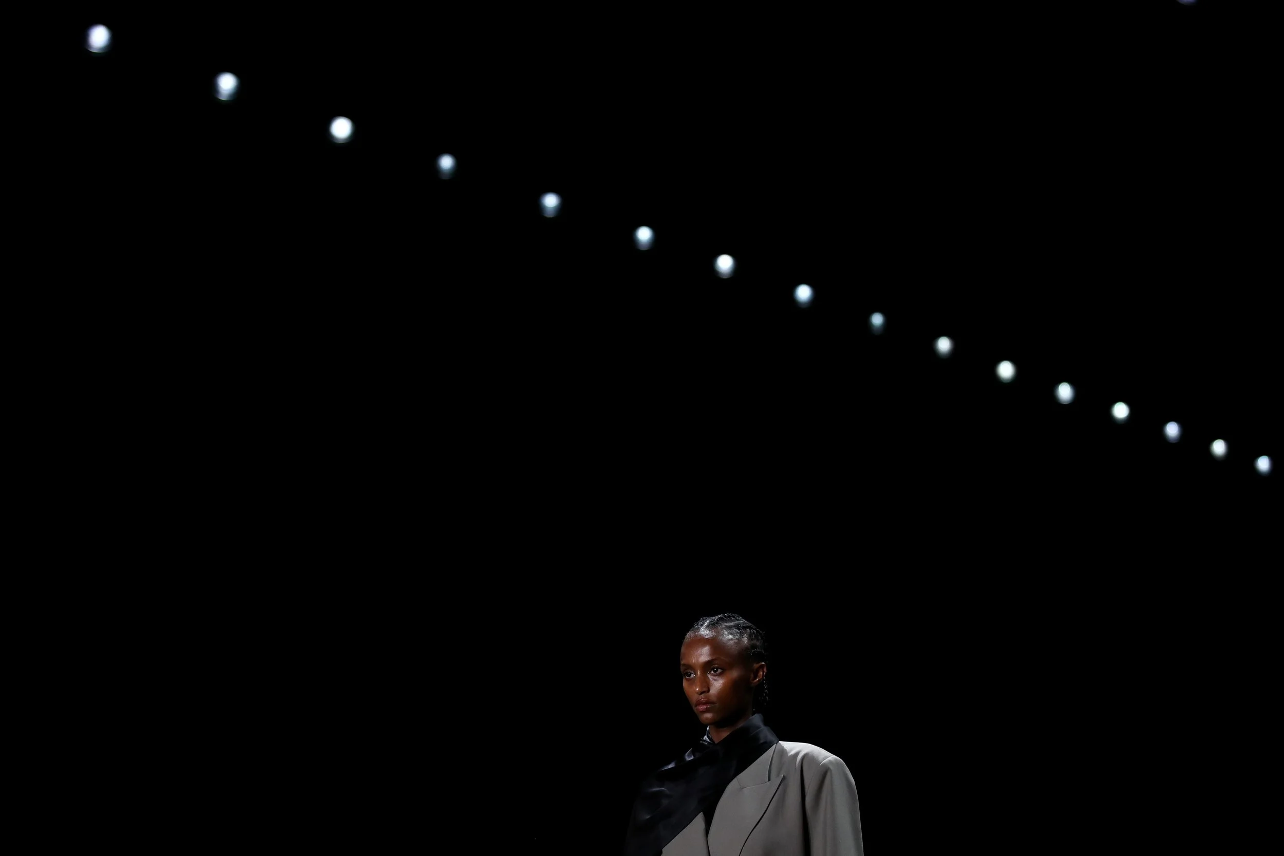  A model walks the runway during the Beare Park show at Australian Fashion Week 2025 at Carriageworks on May 13, 2025 in Sydney, Australia. (Photo by Jason McCawley/Getty Images) 
