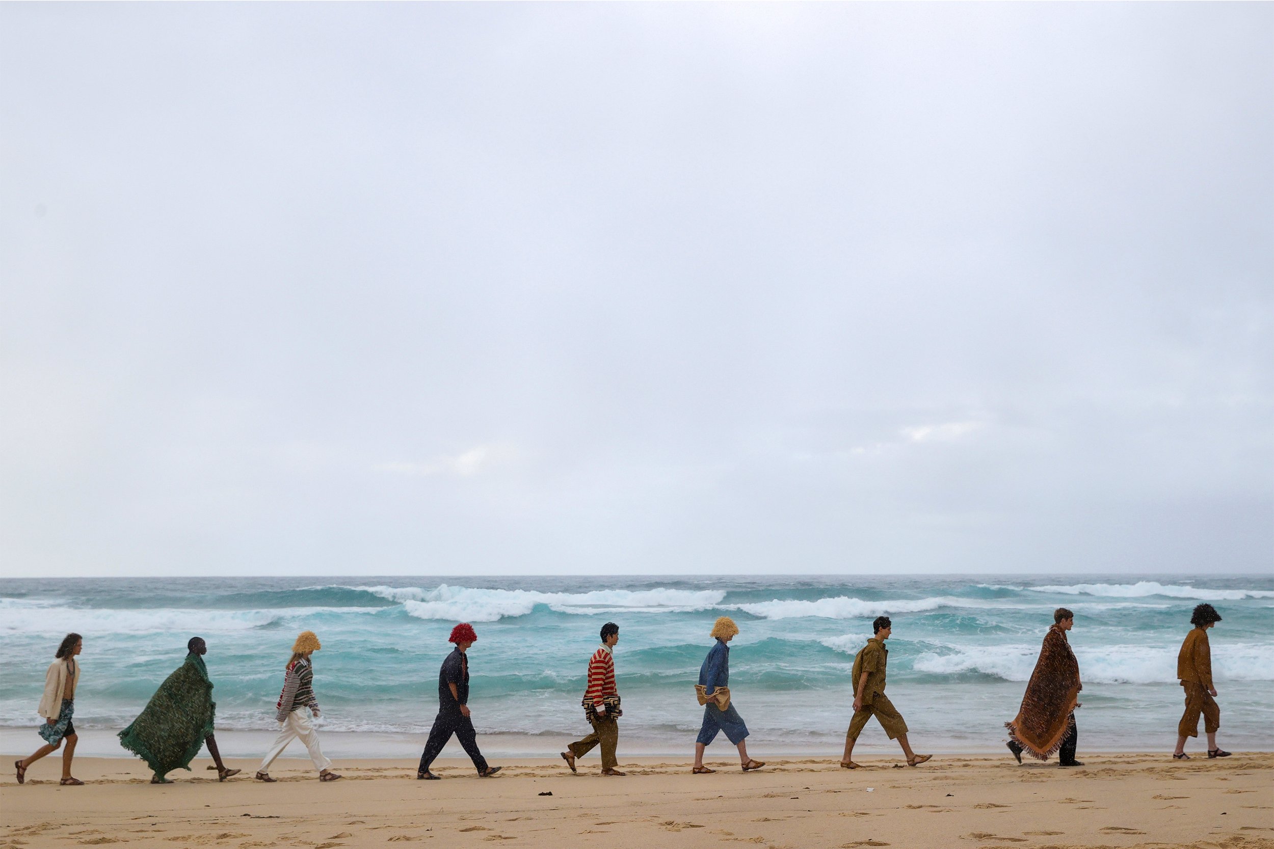  Models walk the runway during the COMMAS show at Australian Fashion Week 2026 at Tamarama Beach on May 12, 2026 in Sydney, Australia. (Photo by Jason McCawley/Getty Images) 