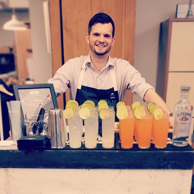 Repping @eltesorotequila makes the workday easy! Here&rsquo;s Chris shaking up some Strawberry Palomas and El Tesoro Daisies for our famous office pop up happy hour 🍹👨&zwj;💻🍓👩&zwj;💻🍹