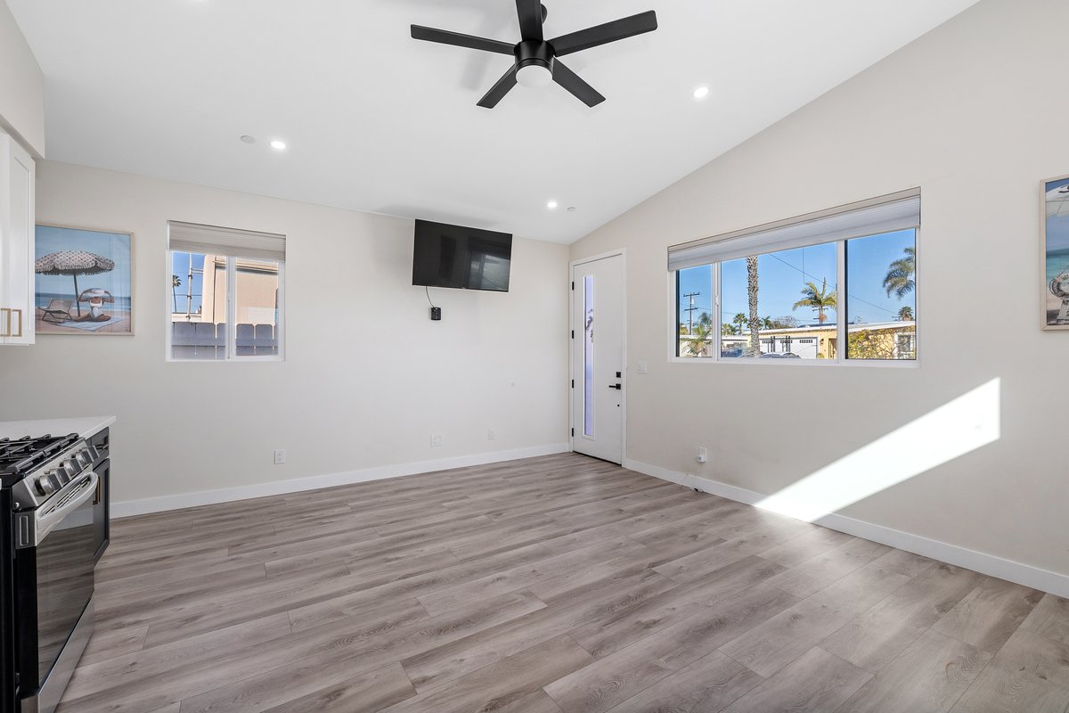 U2 186004_186004-EI-107_web.jpg