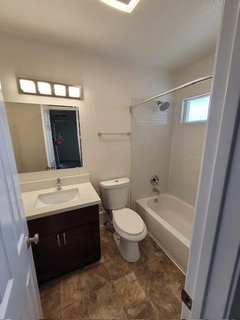 1034 Emory10.jpg
