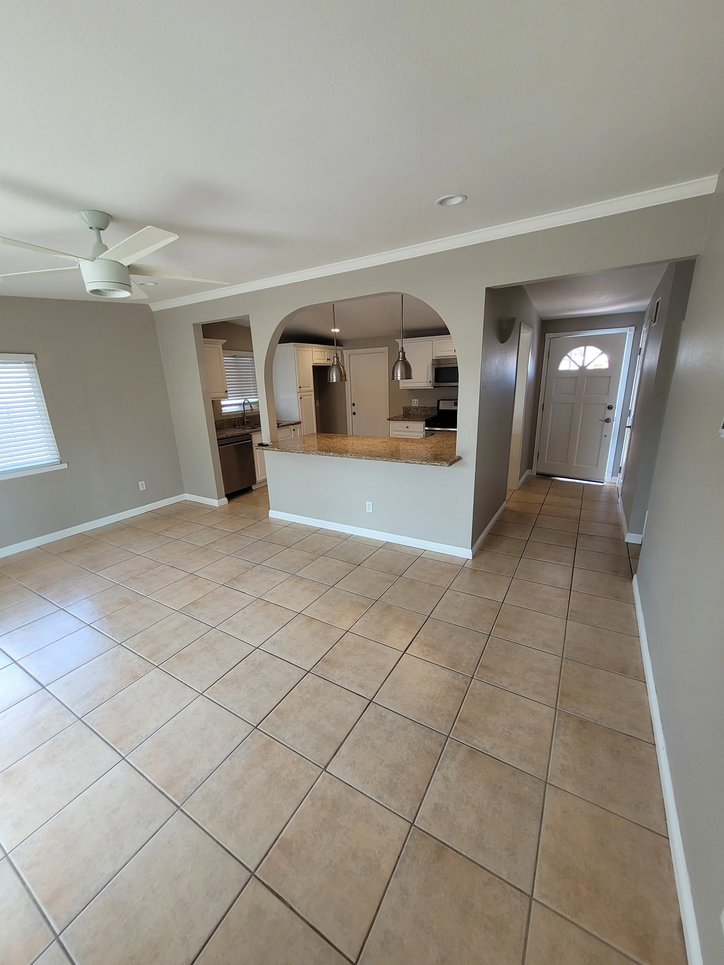 1209 hem Living.jpg