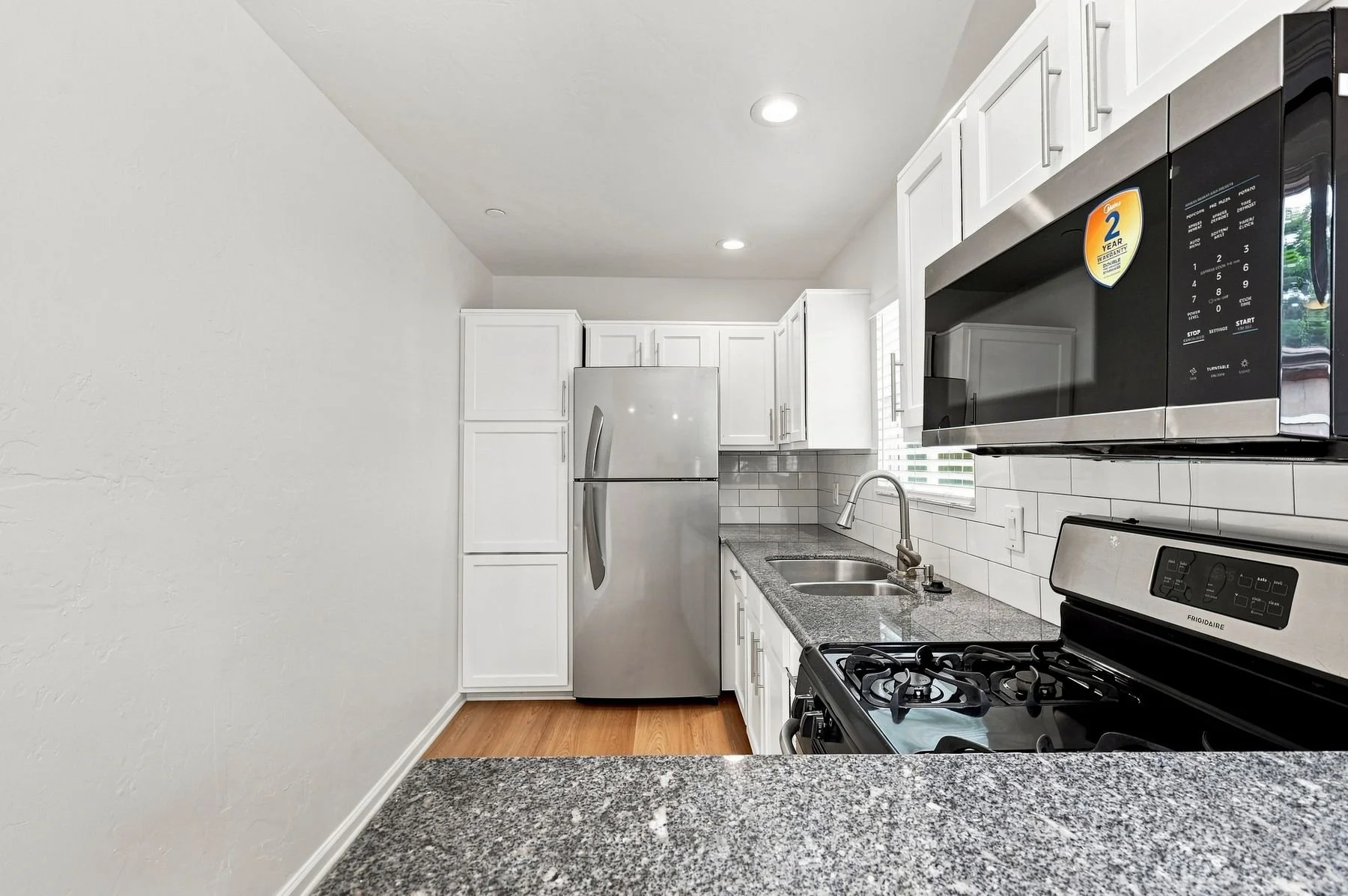 008_136_brightwood_ave_a_web_2.jpg