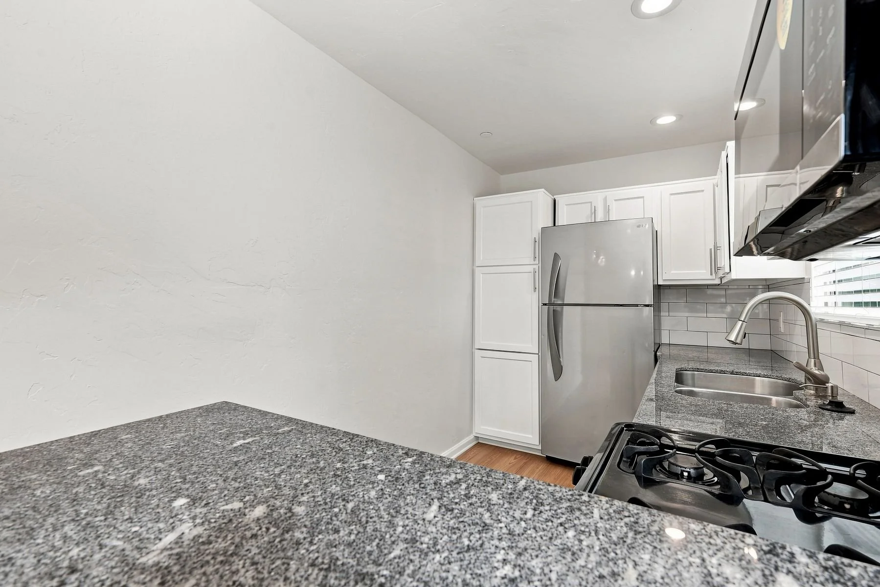 009_136_brightwood_ave_a_web_2.jpg
