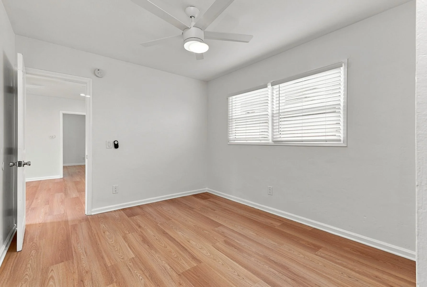012_136_brightwood_ave_a_web_2.jpg